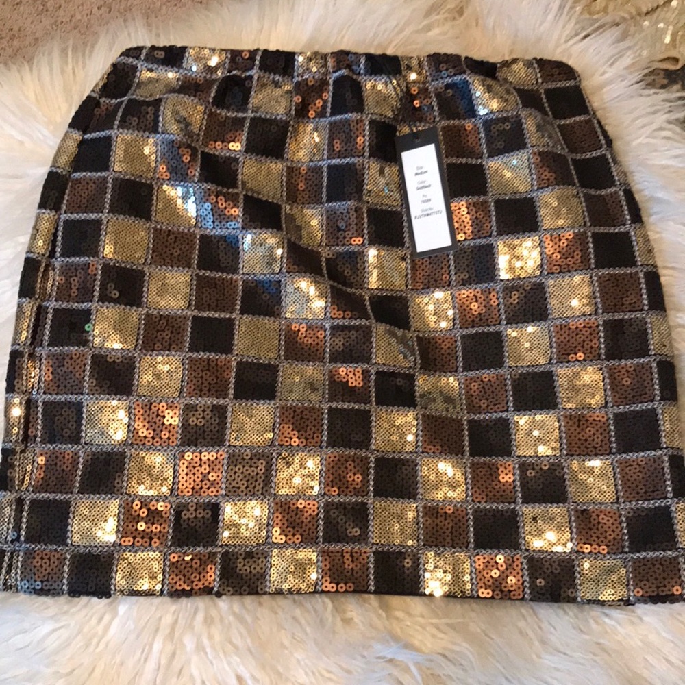 Romeo & Juliet mini sequin skirt NWT